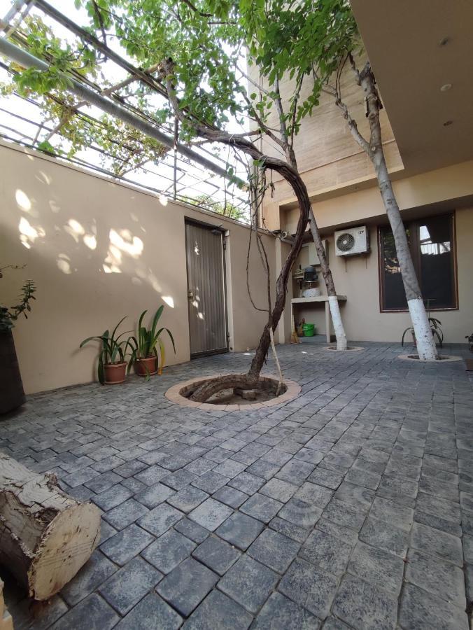 Hotelise I Tulip Apartment เยเรวาน ภายนอก รูปภาพ